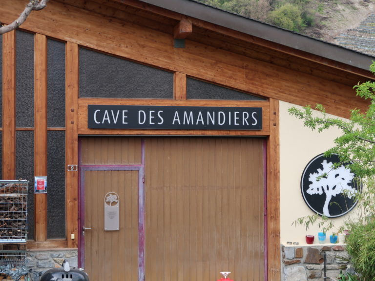 cave des amandiers, saillon
